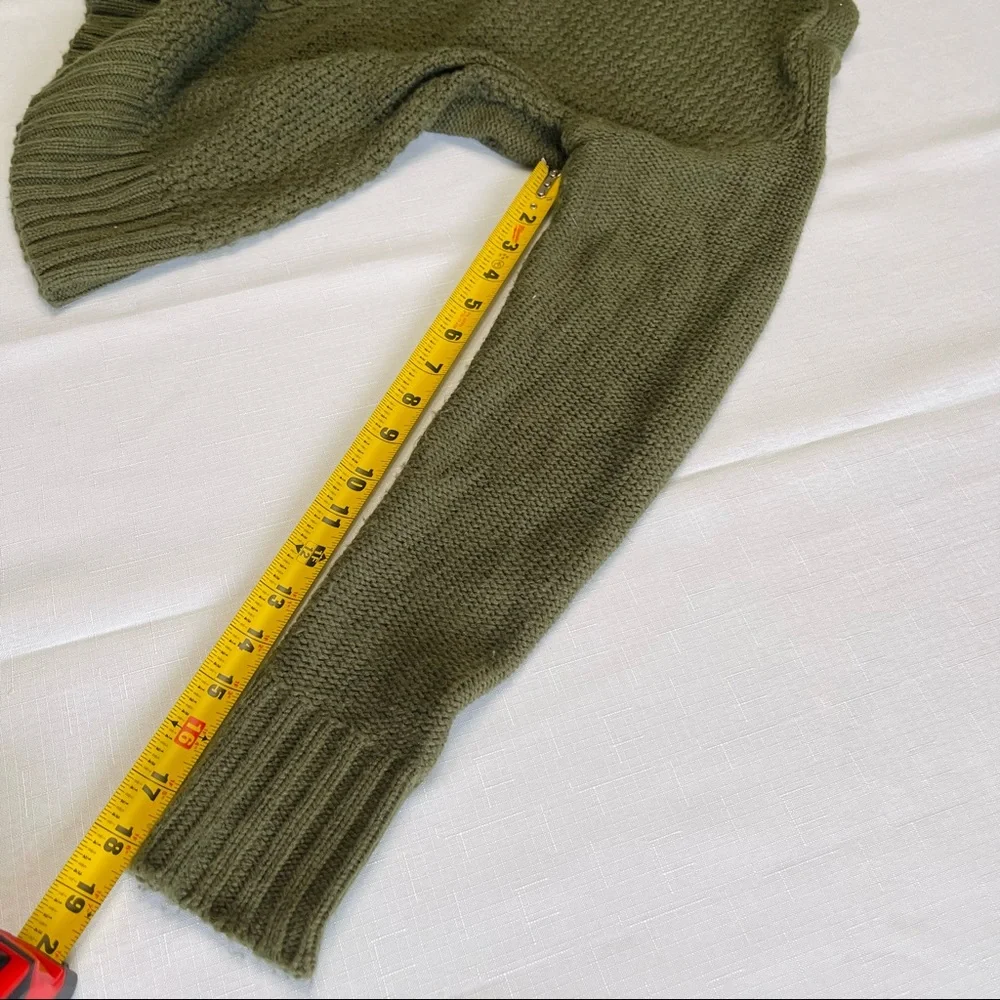 CHARLOTTE RUSSE cut out KNIT cable sweater OPEN V-Neck long sleeves Moss green M - Picture 4 of 6